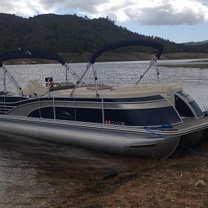 AndrewG's Q2550 and Lake Nacimiento, CA