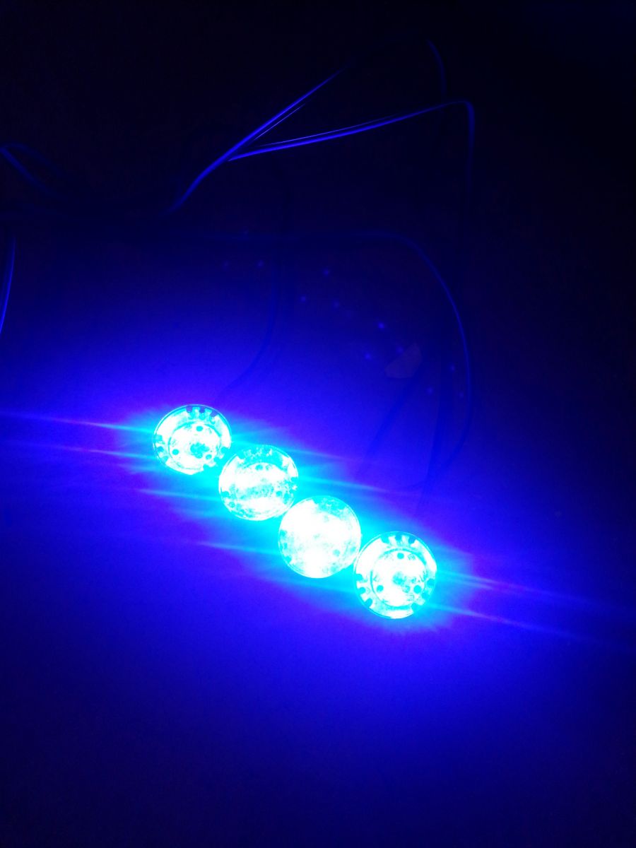 4 x Epoxied  Leds running in parallel to the 12v battery