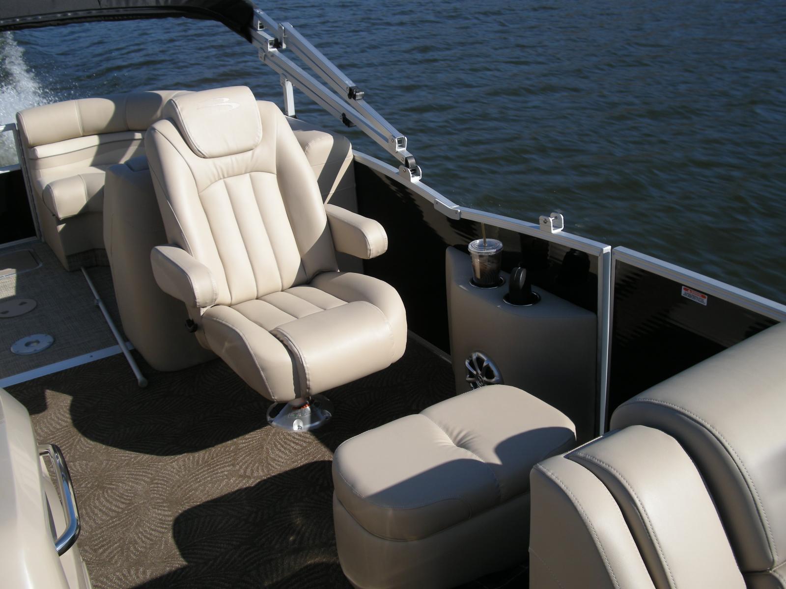 Boat Queen Chair.JPG