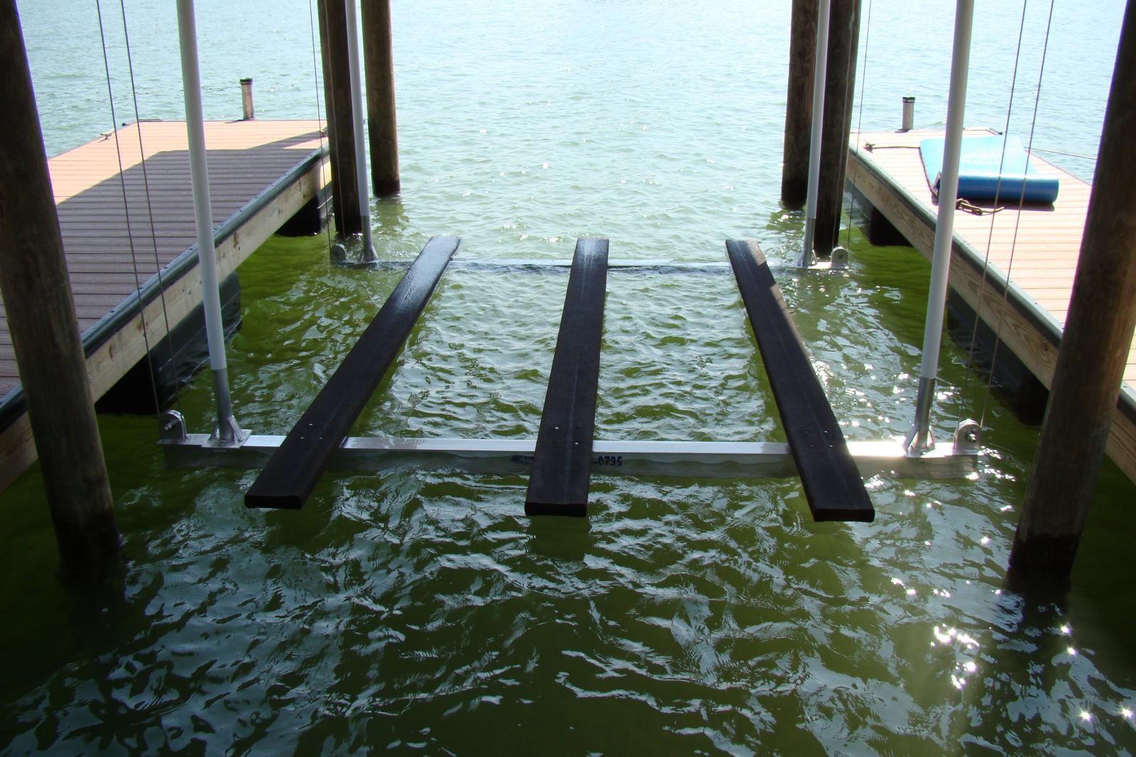 Pontoon boat clearance cradle