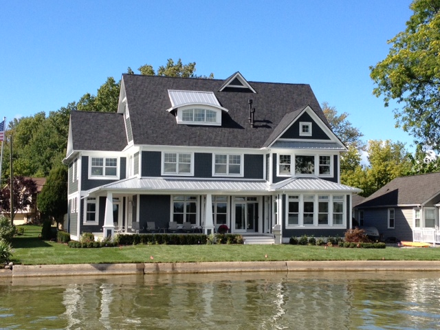 House Lake Side