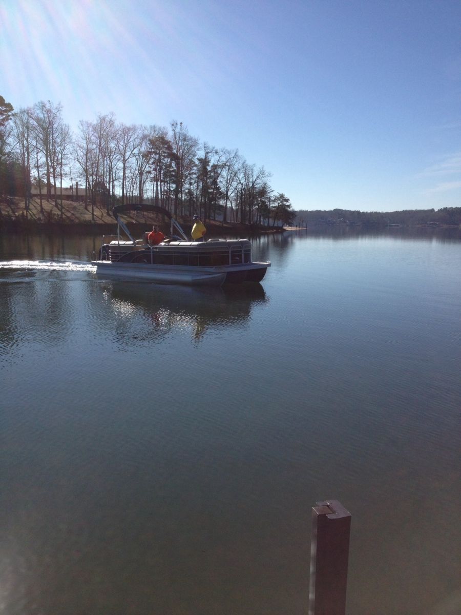 New boat arrival to dock