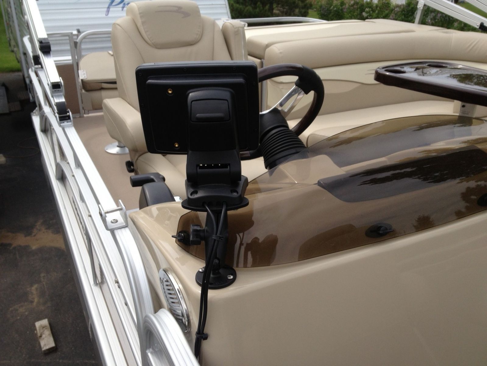 New fish finder install