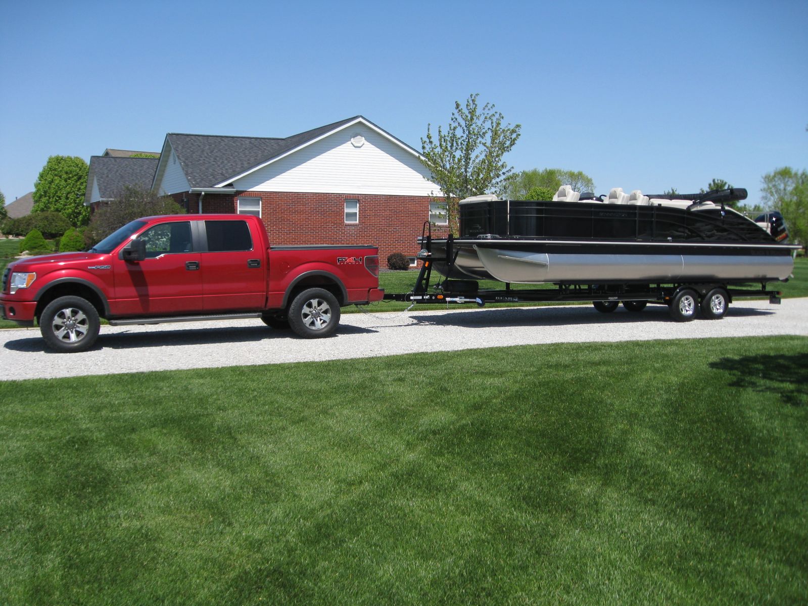 With Pickup (rear Air Lift kit installed)